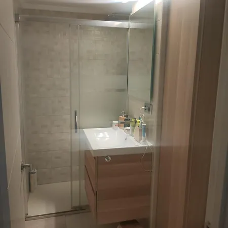 3 Con Terraza Apartment